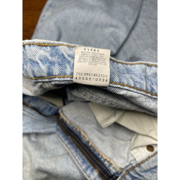 VTG Levis Jeans Mens 550 34x32  Light Wash Relaxed Fit Upside Down Orange Tag - Picture 4 of 14